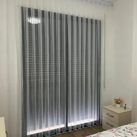 Dadi Daire Golem (Tirana)